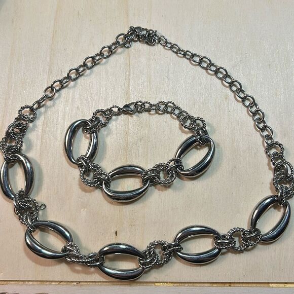 Elegant Silver Chain Necklace set - Picture 1 of 4